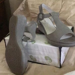 jenny by ara sandals